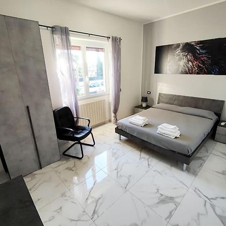 Intero Appartamento Casa Vacanze "Il Pino" Roma Infernetto Eksteriør bilde